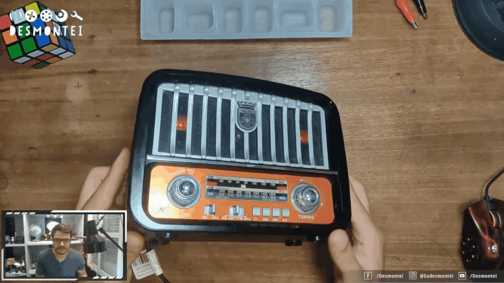 Rádio Vintage J-108